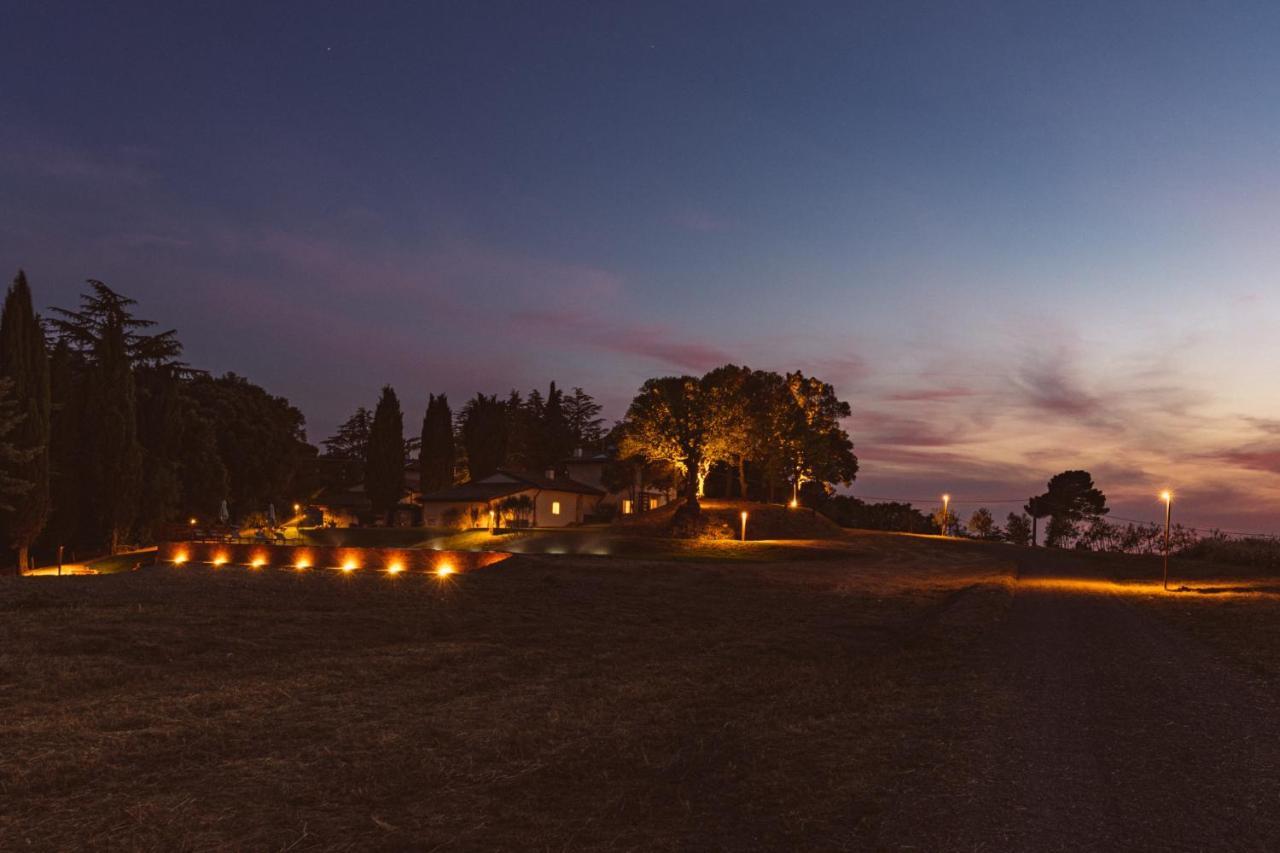 Borgo Le Colline Luxury Agriturismo In Tuscany ガンバッシ・テルメ エクステリア 写真
